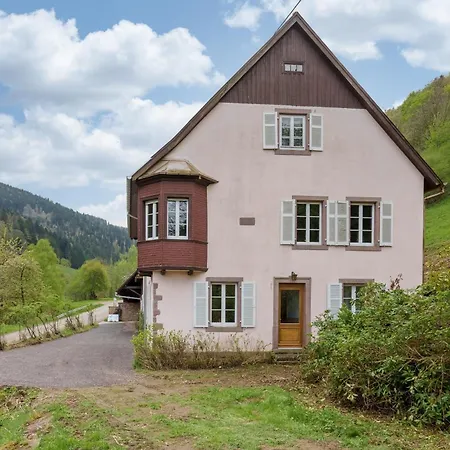 De L'oriel - Avec Grand Jardin Holiday home